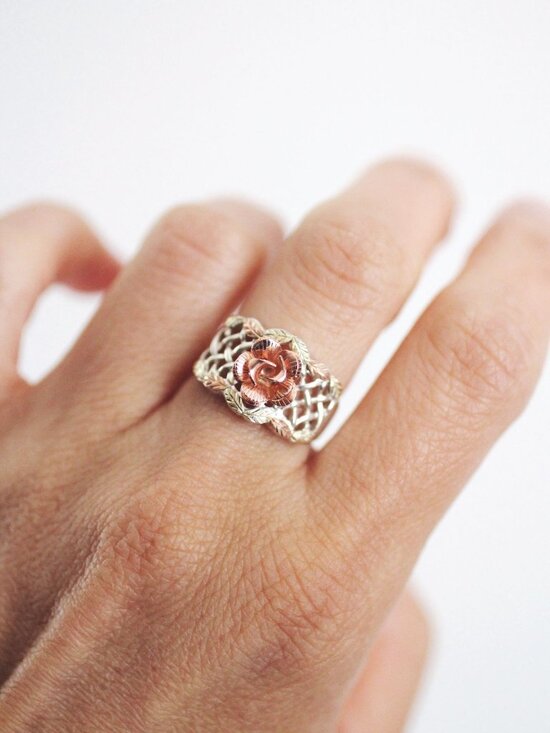 None Jewelry - Vintage Black Hills Gold Carved Rose Basket-Weave Ring Sterling Silver 12k Rose